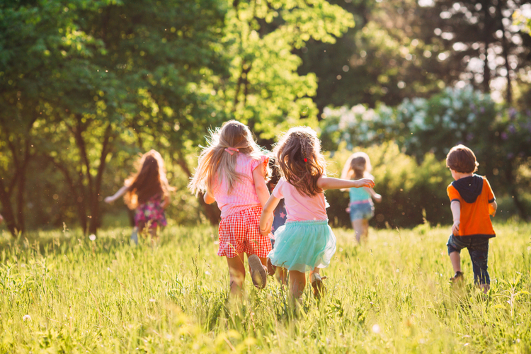 Yaz Aylarında Çocuklar İçin Sağlıklı Sosyalleşme Önerileri 